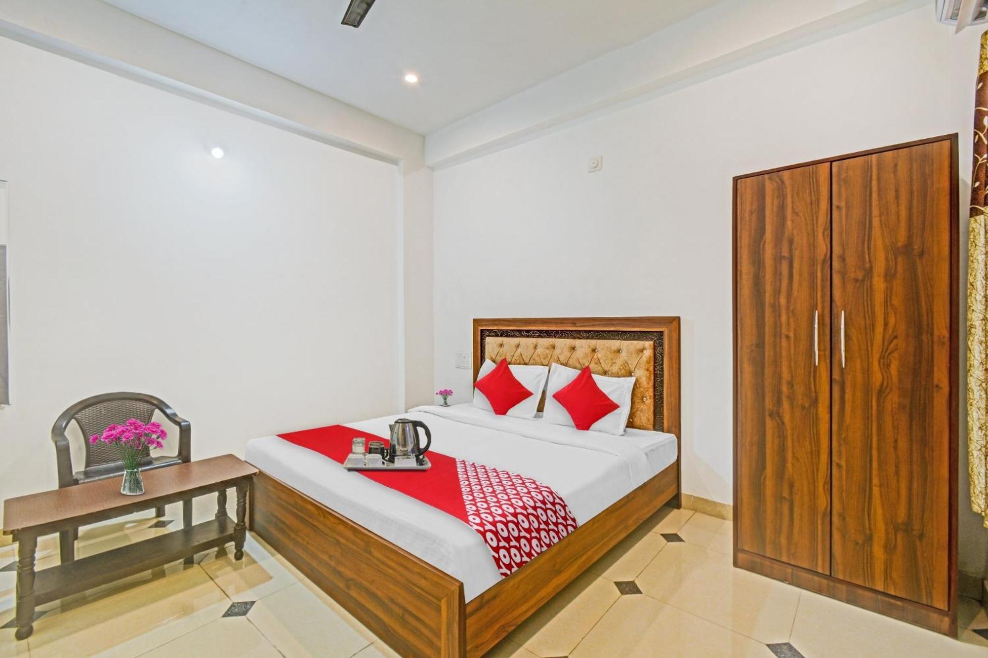 Hotel O Padharo Saa Udaipur Esterno foto