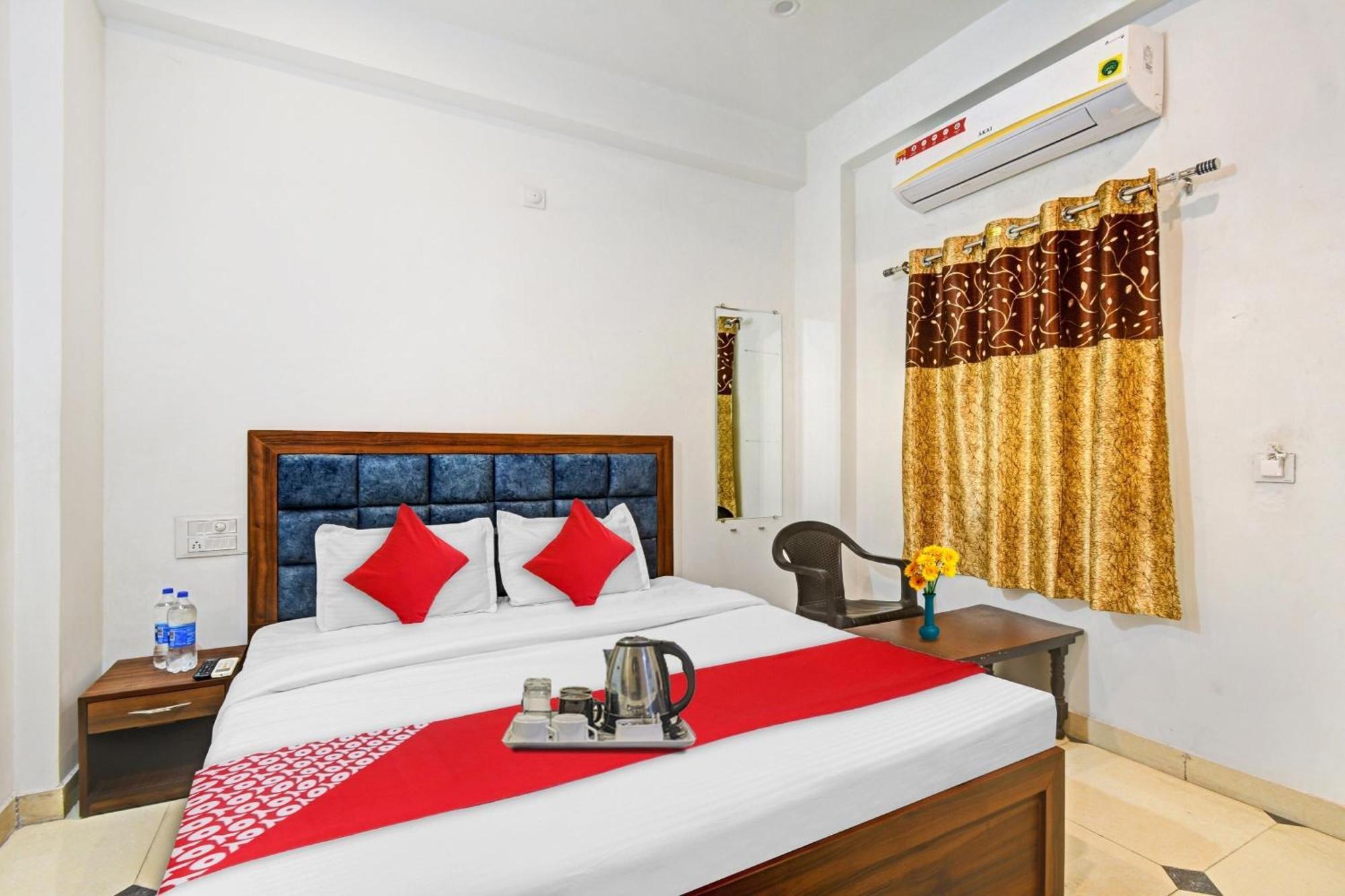 Hotel O Padharo Saa Udaipur Esterno foto